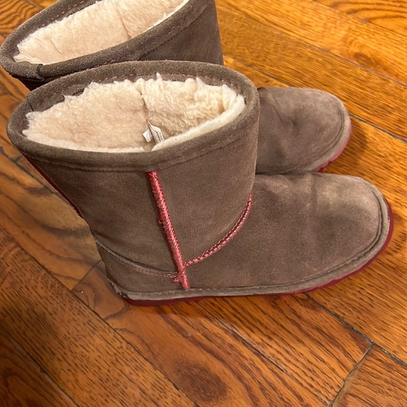 BearPaw Other - Girls bear paw boots